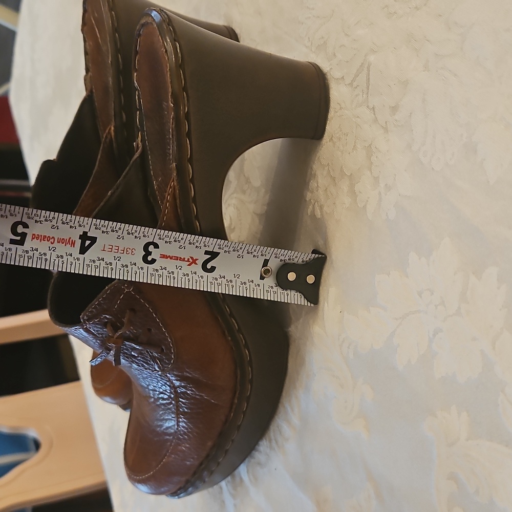 Clogs - Picture 3 of 4
